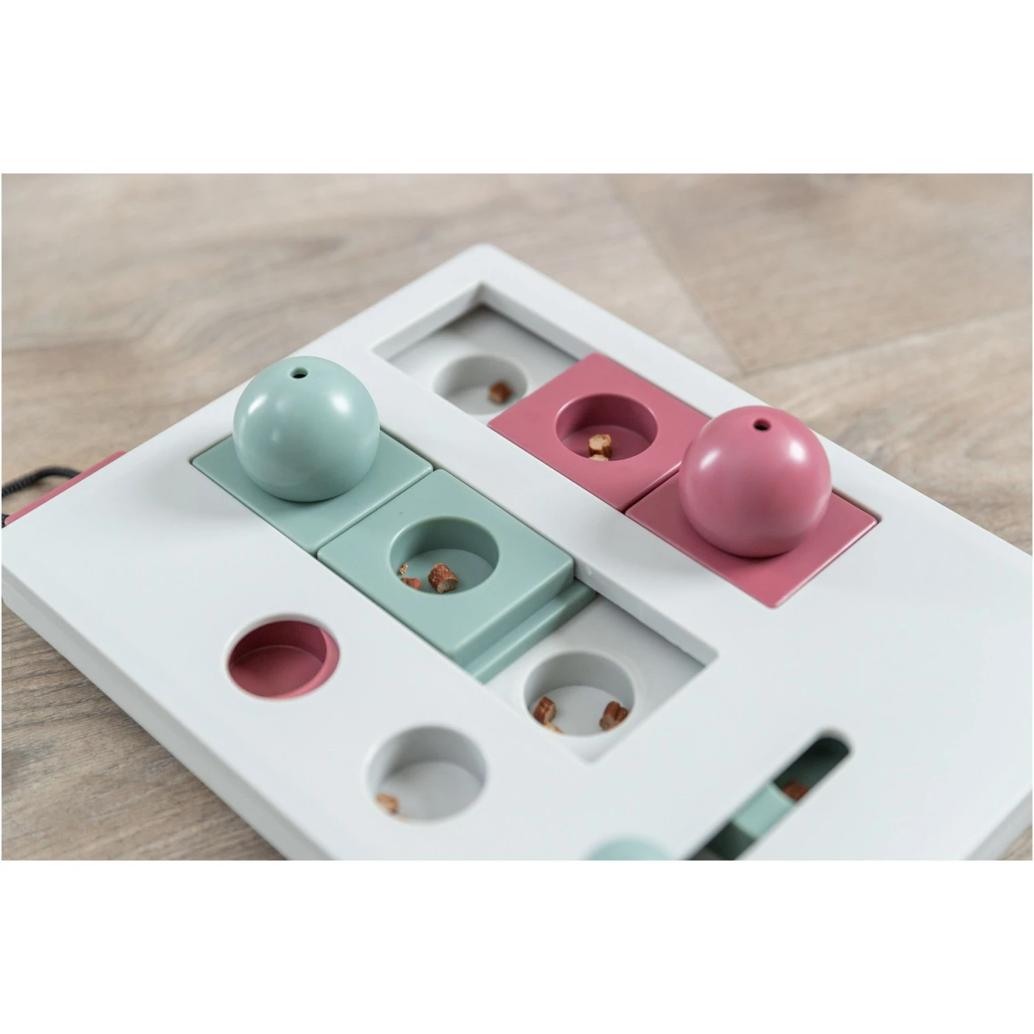 TRIXIE Brain Mover Activity Strategy Game Cat Toy - Image 3