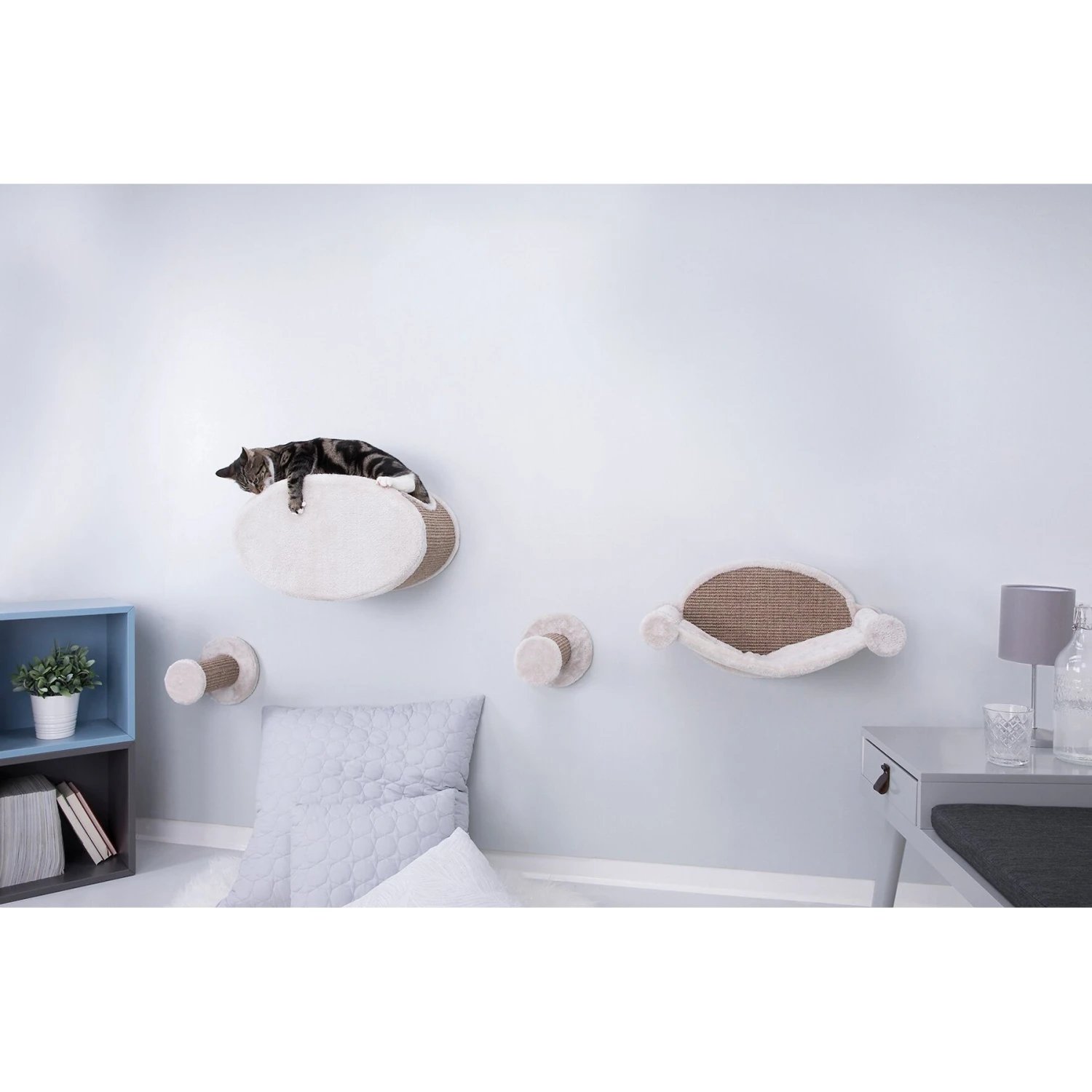 TRIXIE Lounger Wall Mounted Cat Shelves - Image 3