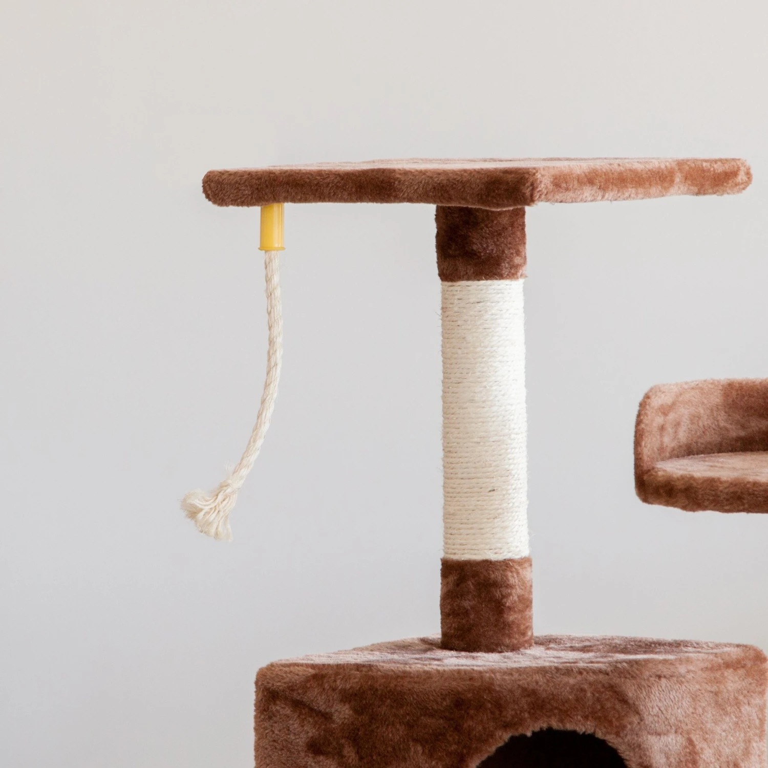 IRIS USA 47-in Plush Cat Tree - Image 4