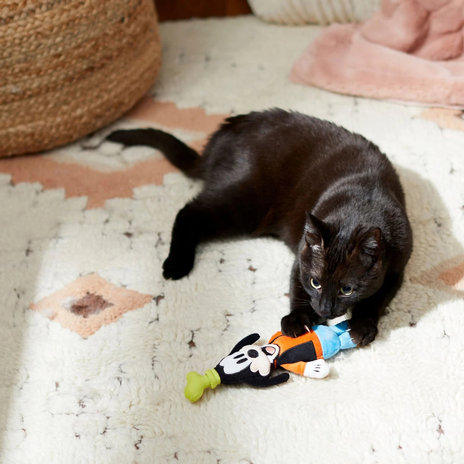 Disney Mickey Mouse Plush Kicker Cat Toy With Catnip & Disney Goofy Plush Kicker Cat Toy With Catnip - Image 7